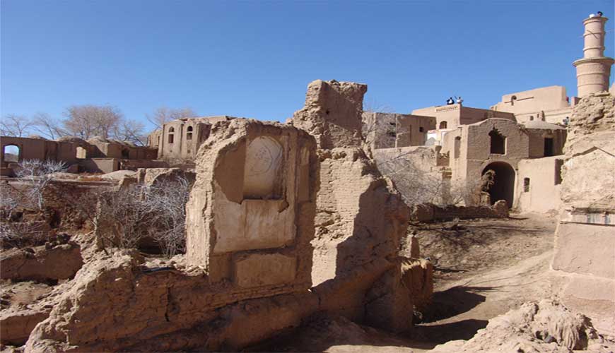 منار جنبان خرانق اردکان